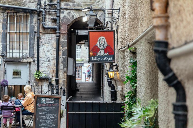 Highlights & Hidden Gems With Locals: Best of Edinburgh Private Tour - The Experience and Its Value