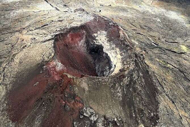 Iceland Volcanic Eruption Area Helicopter Tour from Reykjavík - What to Expect During Your Flight