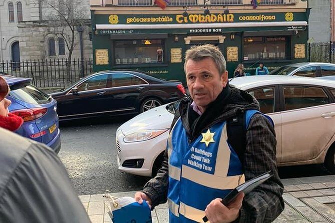 If Buildings Could Talk Tour - The Guide: Barney and His Style