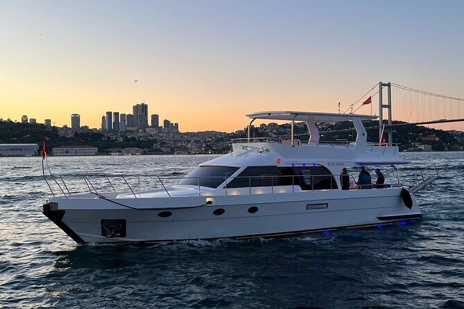Istanbul: Small-Group Yacht Cruise with Snacks, Sunset or Daytime - FAQs