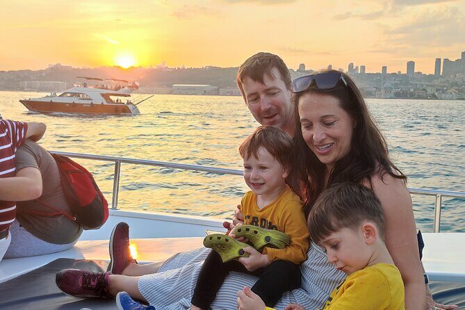 Istanbul Sunset Cruise on Luxury Yacht - Guided Group Cruise - Who Will Love This Cruise?