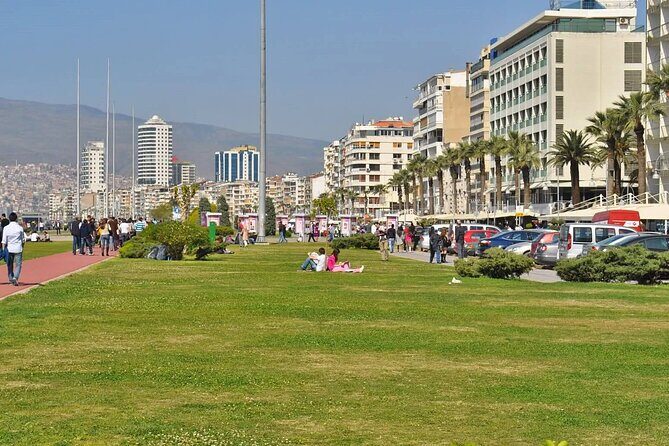 Izmir City Tour with Kordonboyu Republic Square, Konak Square, Clock Tower, Kemeralti Bazaar and Karsiyaka - Price and Value: Is It Worth It?