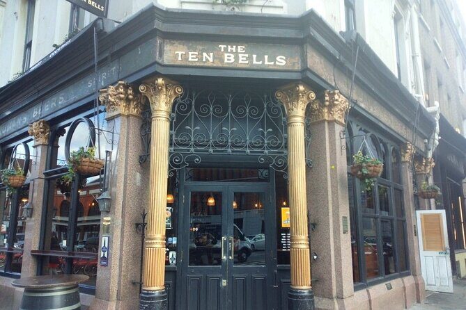 Jack the RIPPERS Walk: How MANY RIPPERS Were There? - What to Expect from the Tour