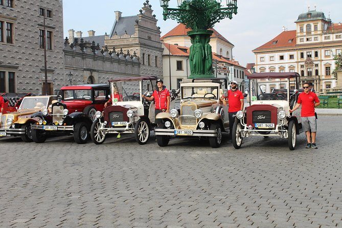 Karlstejn Castle in Vintage Convertible Car - Who’s This Tour Best For?
