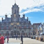 Keukenhof Gardens and Delft Guided Tour from Amsterdam - Who Is This Tour Best Suited For?