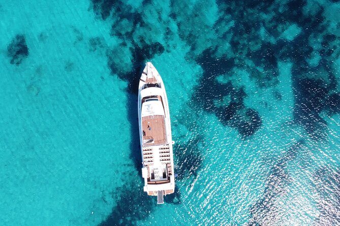 La Maddalena Archipelago Comfort Boat Tour - Starting Point and First Stop: Isola di Spargi