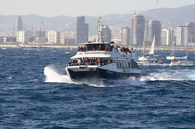 Las Golondrinas Barcelona 60-min Boat Tour - Onboard Experience