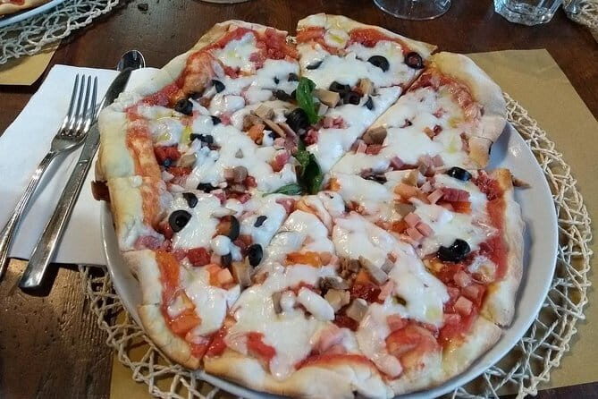 Learn how to make pizza and Gelato cooking class in Florence - What the Reviews Say