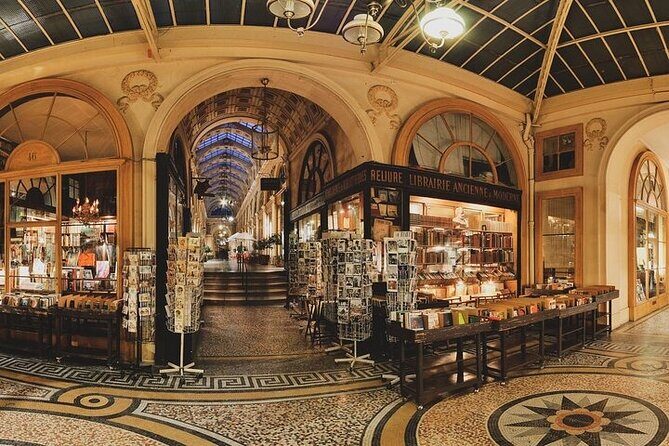 Les Puces de Saint Ouen Flea Market Private Tour in Paris - The Market Atmosphere and Your Guide