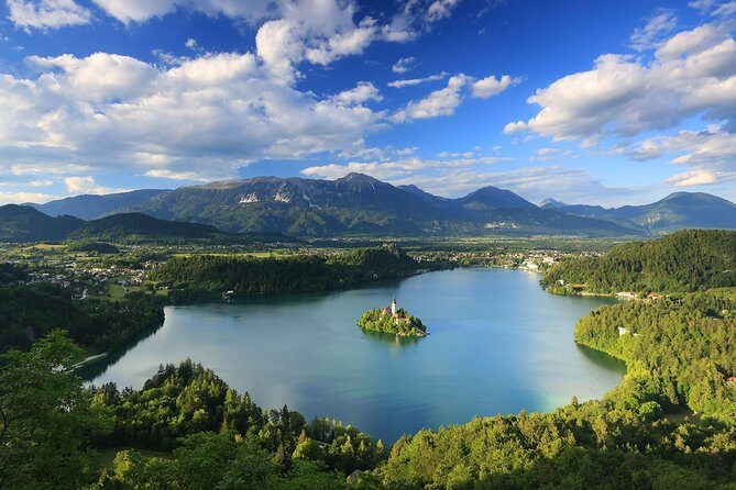 Ljubljana: Lake Bled Experience small group half-day tour - What the Reviews Tell Us