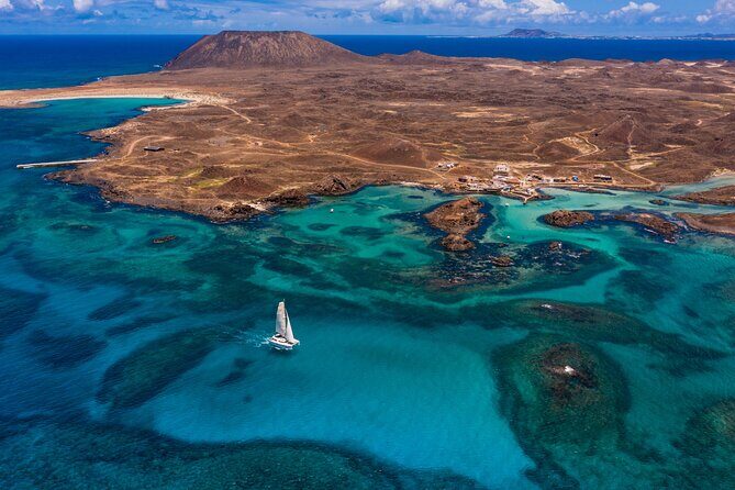 Lobos Island Half-Day Sailing Tour with Lunch - Deep Dive: The Itinerary and Water Activities