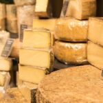 London Bridge Private Walking Food Tour With Secret Food Tours - The Guide, Atmosphere, and Personal Touches