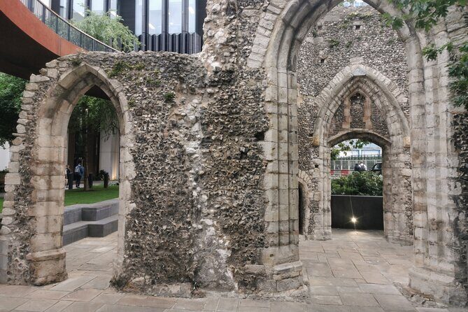 London Historical Tour: Roman Walls to Global Finance - Why This Tour Works