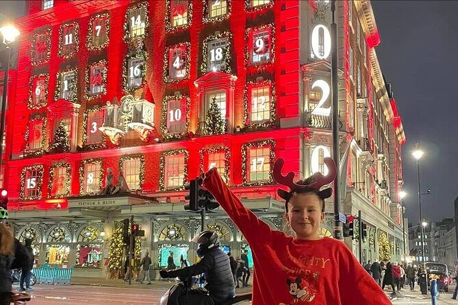 London Private Christmas Lights Taxi Tour with Pick Up - The Itinerary: What You’ll See and Experience