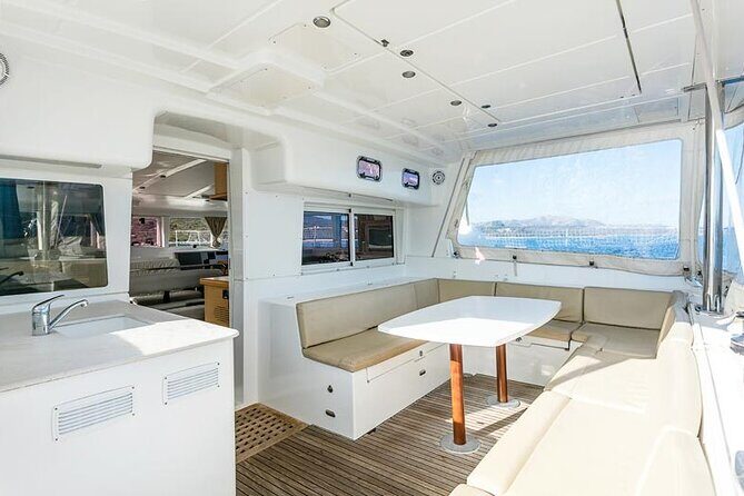 Luxury catamaran from Porto Rafael-Palau to the Maddalena Archipelago - Key Points
