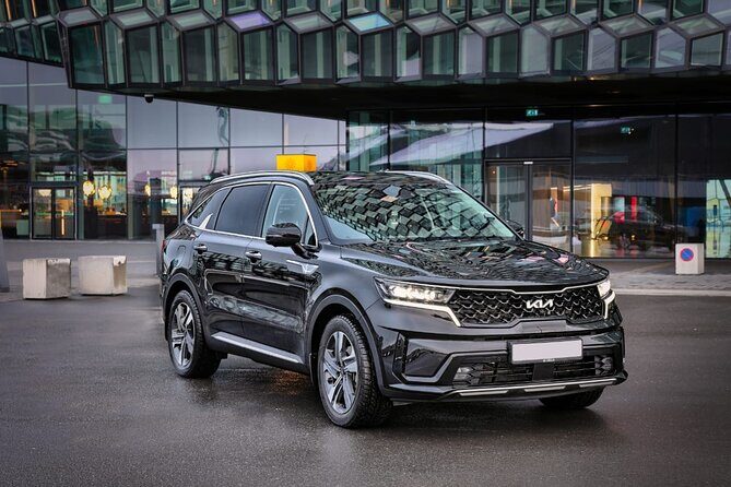 Luxury Private Transfer from Reykjavik to Keflavik Airport - What the Reviews Say