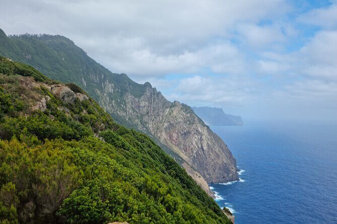 Madeira Porto da Cruz to Machico Self Hiking Tour with Transfer - The Itinerary in Detail