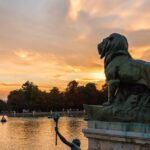 Madrid Private Night Walking Custom Tour with Tapa and a Drink - FAQ