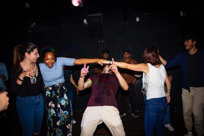 Madrid Pub Crawl with VIP Club Entrance - Detailed Breakdown of the Itinerary