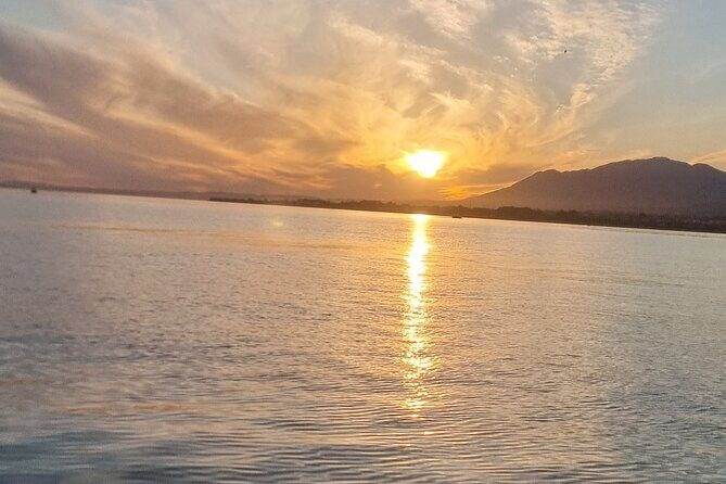 Marbella- sunset from a sailboat with drinks - The Experience: Why It Works