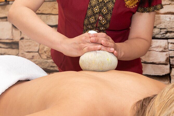 Massage of your choice for a couple of 60 min in the same room at THAI SPA MASSAGE - The Location and Accessibility