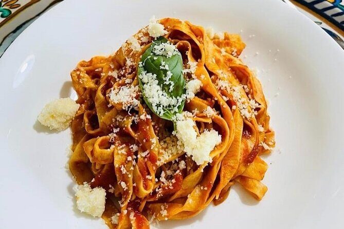 Milan - Discover the Italian flavors: Fresh Pasta and Tiramisu - Authenticity & Real Guest Experiences