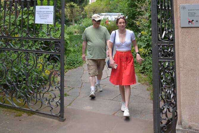 Moments in Basel: Personalized Tour & Photo Session - Key Points