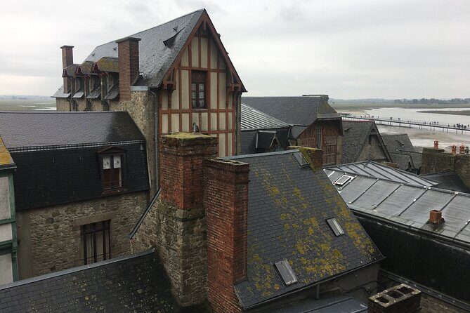 Mont Saint Michel / Bayeux, day tour with a licence local guide from Bayeux or Caen - FAQs