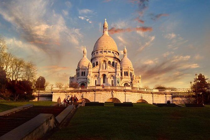 Montmartre & Sacré Coeur Private Historical 2-Hour Walking Tour in Paris - What’s Included and What You Should Know