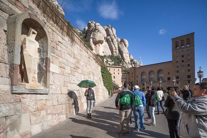 Montserrat with Cog-Wheel Train & Black Madonna Priority Access - The Group Size and Guide Dynamics