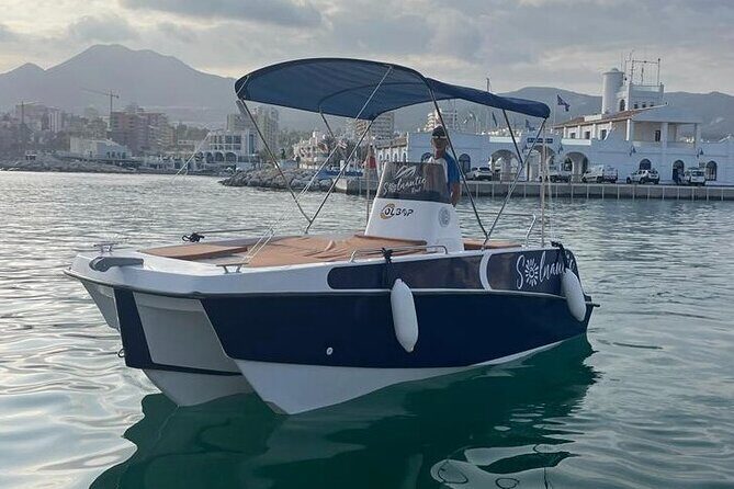 New 2025!! Unlicensed boat for dolphin watching - The Boat: A Closer Look