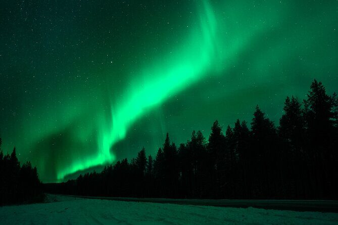 Northern Lights Rovaniemi: Guaranteed Viewing & Unlimited Mileage - The Transportation & Group Size