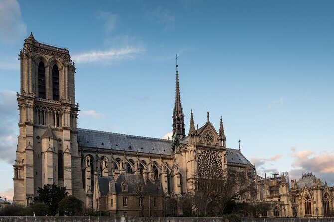 Notre Dame Paris outdoor Tour with Crypt Entry - Who Should Book This Tour?
