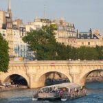 Notre Dame quartier & Ile de la Cité Private 2-Hour Walking Tour in Paris - The Itinerary: What You’ll See and Experience