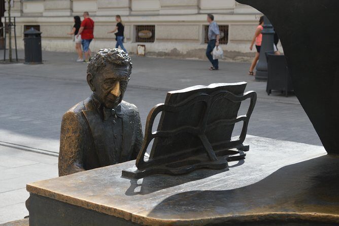 ód - 1-day tour to the most surprising Polish city (from Warsaw) - The Sum Up