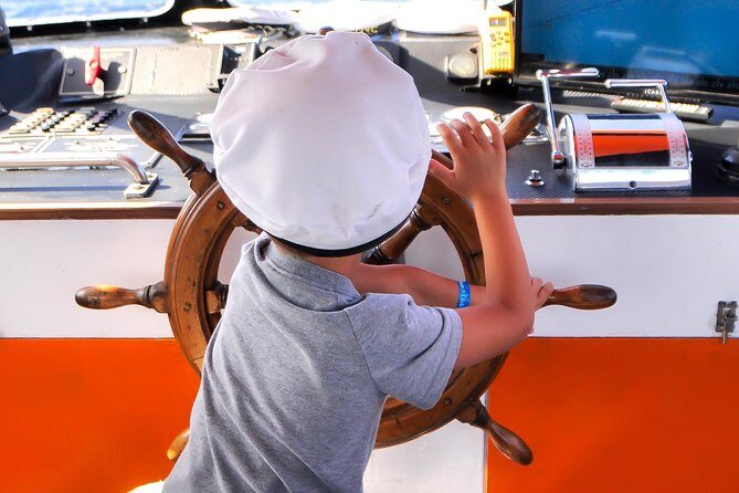 Odyssee 3: The Glass Bottom Boat Tour in Fuerteventura - An In-Depth Look at the Experience