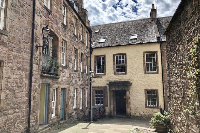 Old Edinburgh Private Walking Tour - Potential Downsides