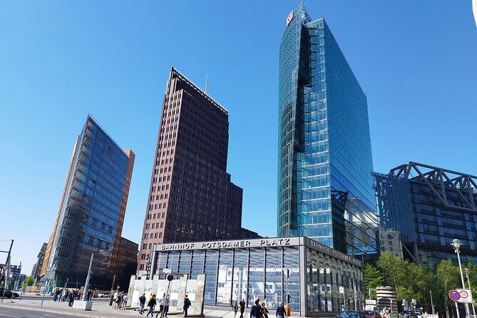 One Up to 3 Rickshaws(6 People)-Taylor Made Rickshaw Berlin Tour - The Itinerary: A Close-Up Look at Berlin’s Top Sights