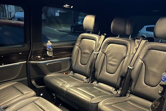 One Way Taxi Transfer from London Luton Airport to London City - The Actual Ride: Comfort and Reliability