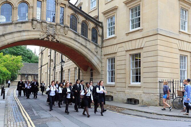 Oxford | Alumni-Led Walking Tour w/opt New College - What You Get When You Book