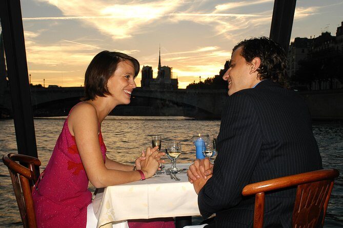 Paris 3-Course Gourmet Dinner and Sightseeing Seine River Cruise - The Experience and Atmosphere