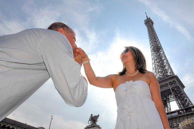 Paris Renew Your Wedding Vows Experience with Professional Photographer - What’s Included and What’s Not