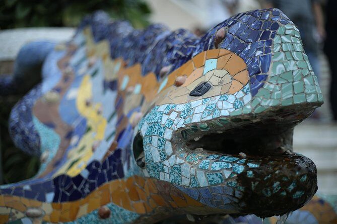 Park Guell and Sagrada Familia, Gaudí's Masterpieces Private Tour - The Stops: What to Expect at Each Site