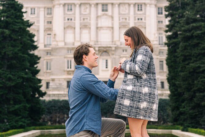 Photographic tour of Madrid with a professional photographer - The Experience in Detail