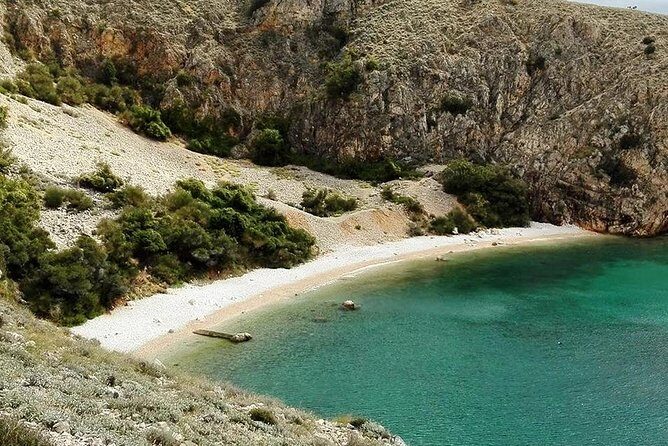 Plavnik island & Wild bays full-day boat trip with capt. Bobo - The Itinerary Breakdown