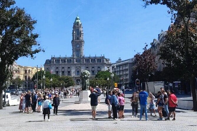 Port in 3 hours Photo & Flavors Secrets Tour - What’s Included and What’s Not