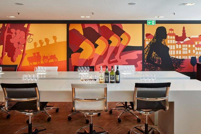 Port Wine Cocktails Workshop at Espaço Porto Cruz, Vila Nova de Gaia, Portugal - The Authenticity and Quality of the Experience