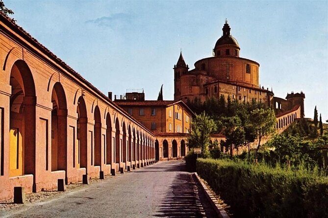 Porticoes of Bologna and Basilica San Luca Guided tour - What Travelers Are Saying