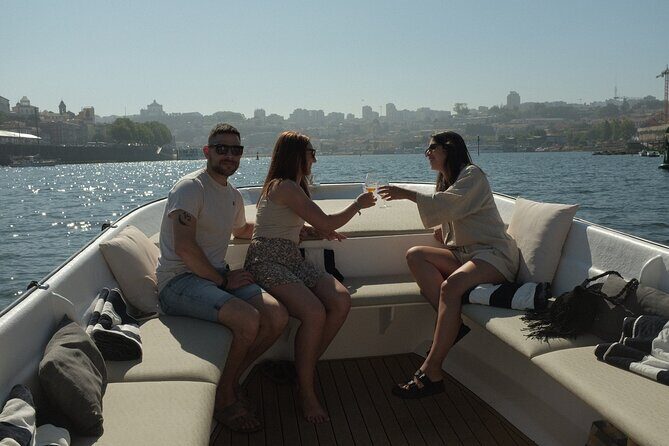 Porto: Douro River Boat Cruise with Port Wine and Snacks - Who Is This Tour Best For?