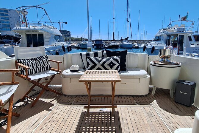 Porto: Luxury Yacht Tour of the 6 Bridges and Douro Natural Reserve - Why This Tour Is a Great Pick